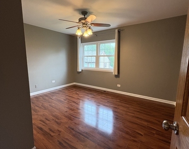 503 Ascot Lane - Photo Thumbnail 9