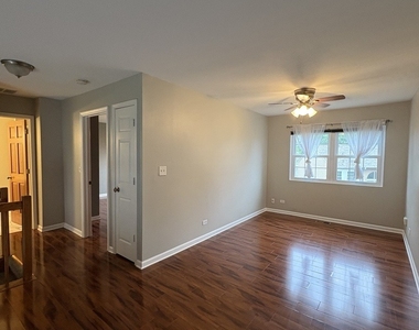 503 Ascot Lane - Photo Thumbnail 8