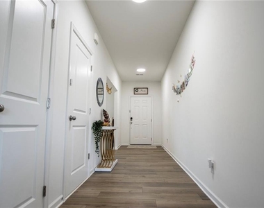 194 Rivulet Drive - Photo Thumbnail 3