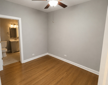 1922 W 47th Street - Photo Thumbnail 6
