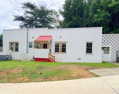 403 E Elm Street - Photo Thumbnail 1
