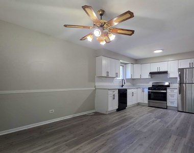 16724 Hillside Place - Photo Thumbnail 6