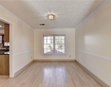 3945 Genoa Court - Photo Thumbnail 12