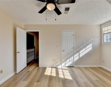 3945 Genoa Court - Photo Thumbnail 35