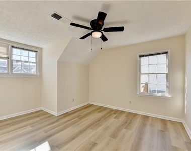 3945 Genoa Court - Photo Thumbnail 33