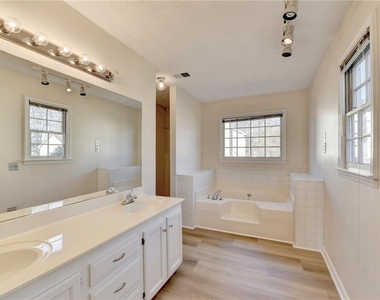 3945 Genoa Court - Photo Thumbnail 44
