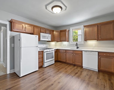 908 Wheeler Street - Photo Thumbnail 5