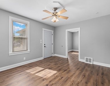908 Wheeler Street - Photo Thumbnail 12