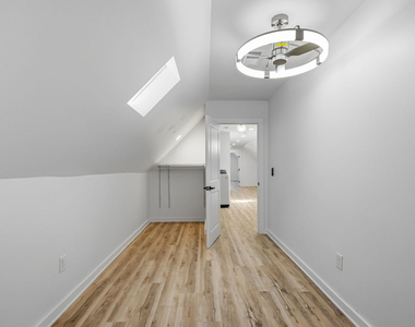 3642 W Belmont Avenue - Photo Thumbnail 15