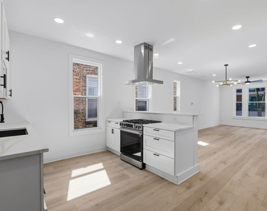 3642 W Belmont Avenue - Photo Thumbnail 1