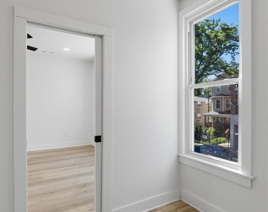 3642 W Belmont Avenue - Photo Thumbnail 19