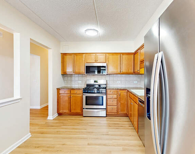 750 Pearson Street - Photo Thumbnail 3