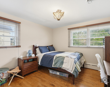 6456 W 175th Street - Photo Thumbnail 12