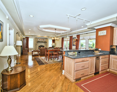 5044 Coyle Avenue - Photo Thumbnail 21