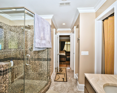 5044 Coyle Avenue - Photo Thumbnail 36
