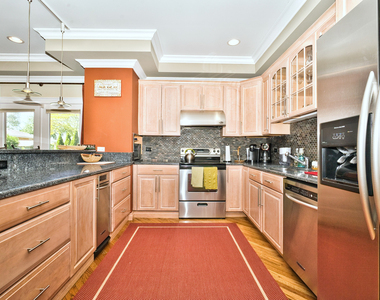 5044 Coyle Avenue - Photo Thumbnail 18