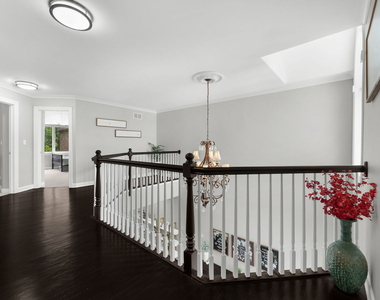 1537 W Rue James Place - Photo Thumbnail 5