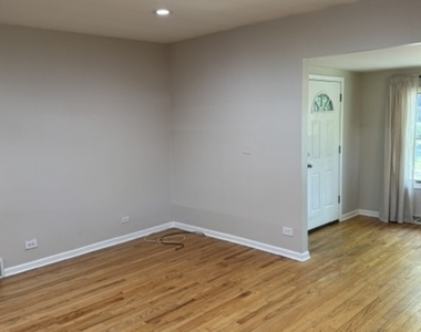 255 S Happ Road - Photo Thumbnail 8