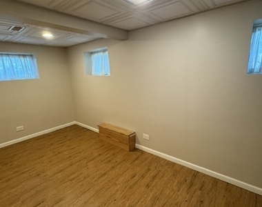 255 S Happ Road - Photo Thumbnail 17
