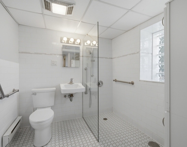 7314 N Crawford Avenue - Photo Thumbnail 14