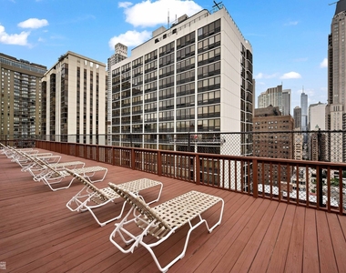 33 E Cedar Street - Photo Thumbnail 20