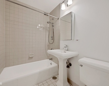 33 E Cedar Street - Photo Thumbnail 14