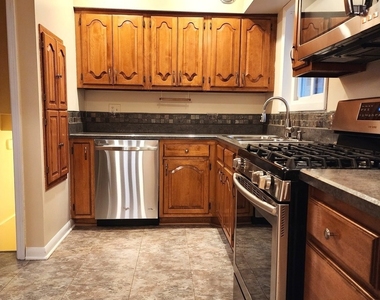 209 N Stevenson Lane - Photo Thumbnail 6