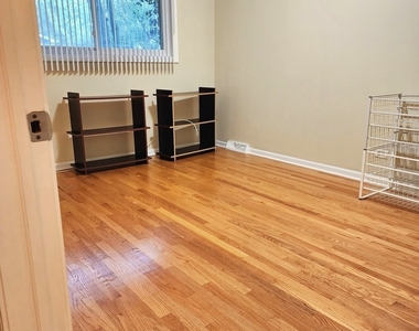 209 N Stevenson Lane - Photo Thumbnail 12