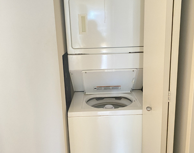 512 N Mcclurg Court - Photo Thumbnail 8