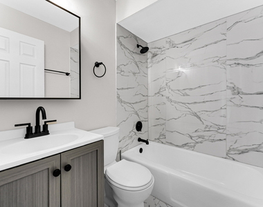 816 Mackinaw Avenue - Photo Thumbnail 10