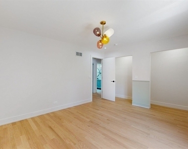8473 Canterberry Drive - Photo Thumbnail 13