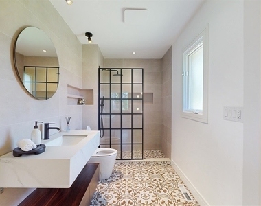 8473 Canterberry Drive - Photo Thumbnail 16