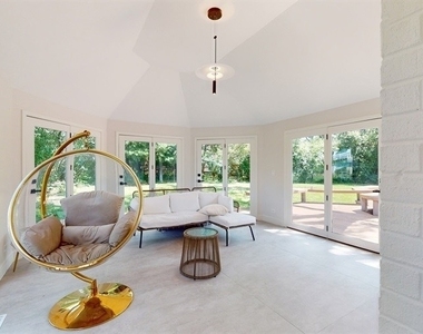 8473 Canterberry Drive - Photo Thumbnail 3