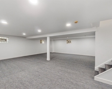 8473 Canterberry Drive - Photo Thumbnail 7