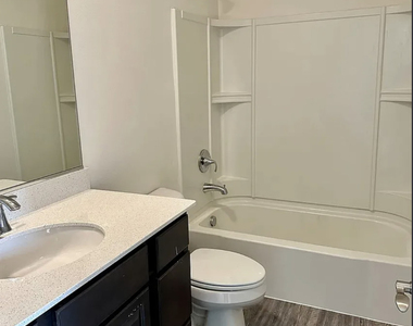 2949 Reflection Drive - Photo Thumbnail 16