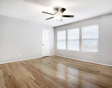 3734 Blue Lake Drive - Photo Thumbnail 22