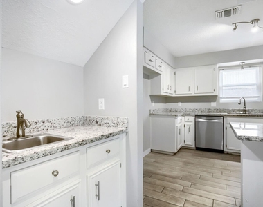 3734 Blue Lake Drive - Photo Thumbnail 11