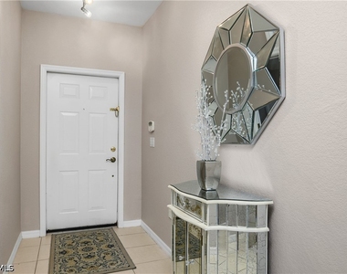 9621 Spanish Moss Way - Photo Thumbnail 2