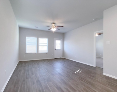23338 Spring Genesis Lane - Photo Thumbnail 2