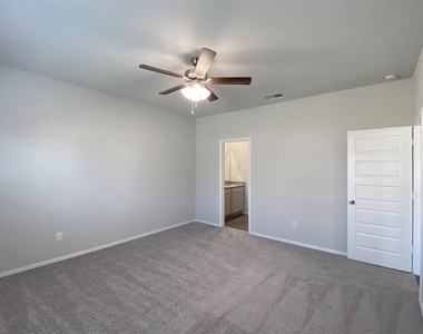 23338 Spring Genesis Lane - Photo Thumbnail 4