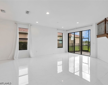 10008 Chesapeake Bay Drive - Photo Thumbnail 6