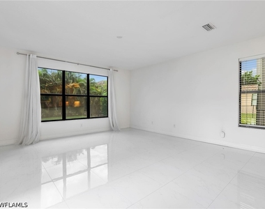 10008 Chesapeake Bay Drive - Photo Thumbnail 15
