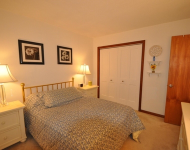55 Murray Hill Woods - Photo Thumbnail 34