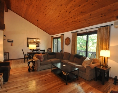55 Murray Hill Woods - Photo Thumbnail 12