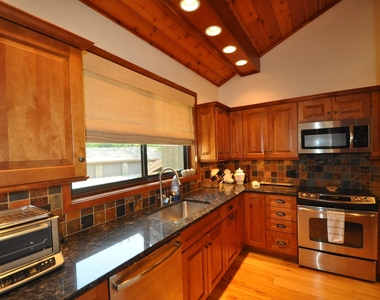 55 Murray Hill Woods - Photo Thumbnail 5