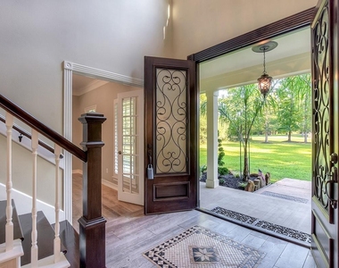 10819 Lake Windcrest - Photo Thumbnail 5