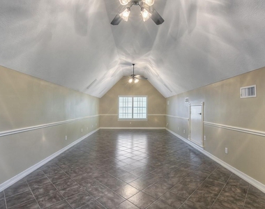 10819 Lake Windcrest - Photo Thumbnail 37