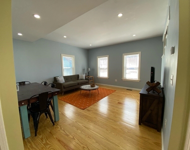 25 East Bow - Photo Thumbnail 9