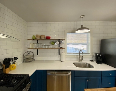 25 East Bow - Photo Thumbnail 7
