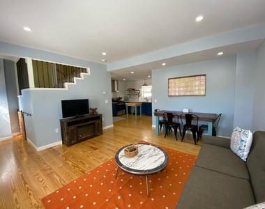 25 East Bow - Photo Thumbnail 12